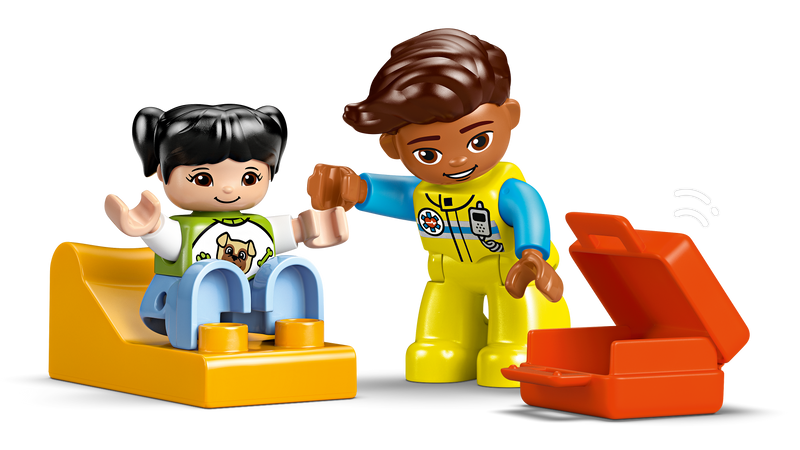 LEGO Duplo 10447 Ambulance & Driver-4