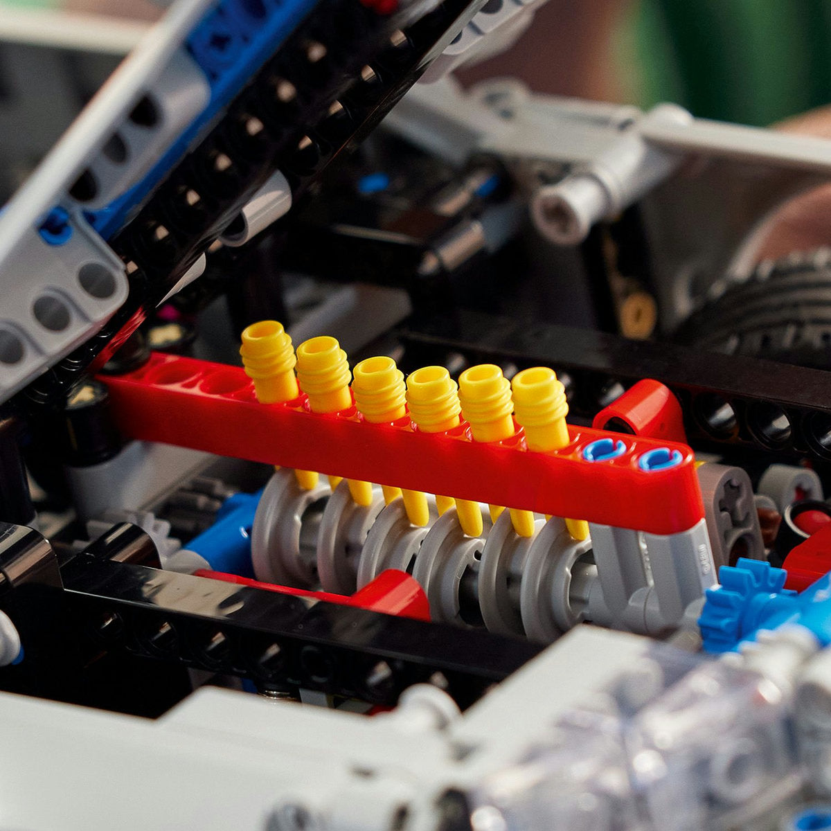 LEGO Technic 42210 2 Fast 2 Furious Nissan Skyline GT-R (R34) Car-5