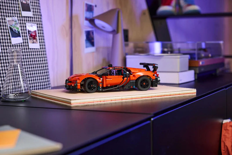 LEGO Technic 42222 Bugatti Chiron Pur Sport Hypercar-7