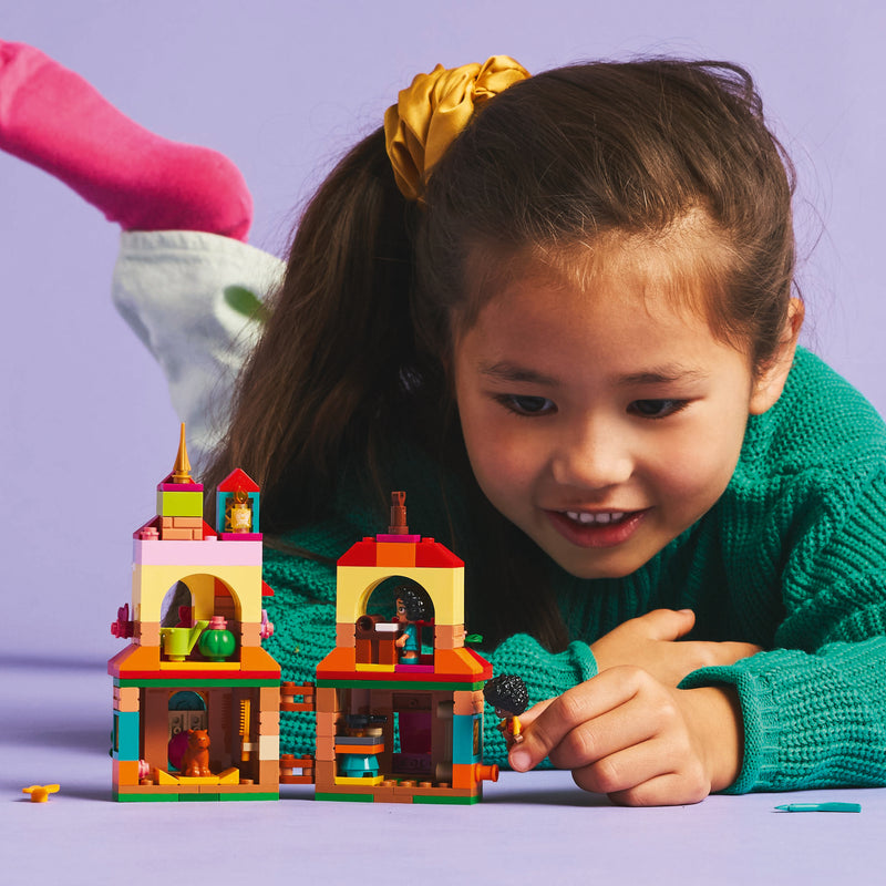 LEGO Disney 43261 Encanto Mini House-5