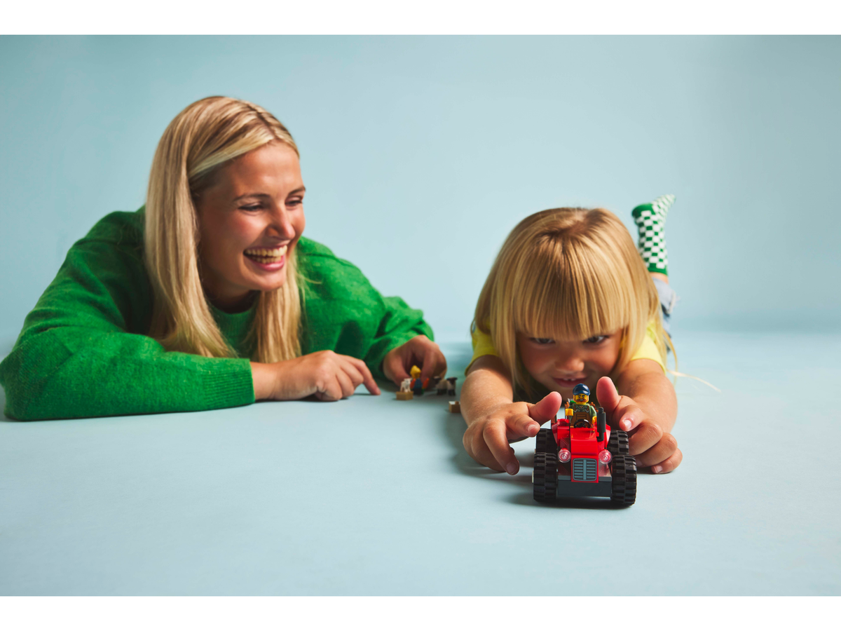LEGO City 60461 Red Farm Tractor with Trailer & Sheep-6