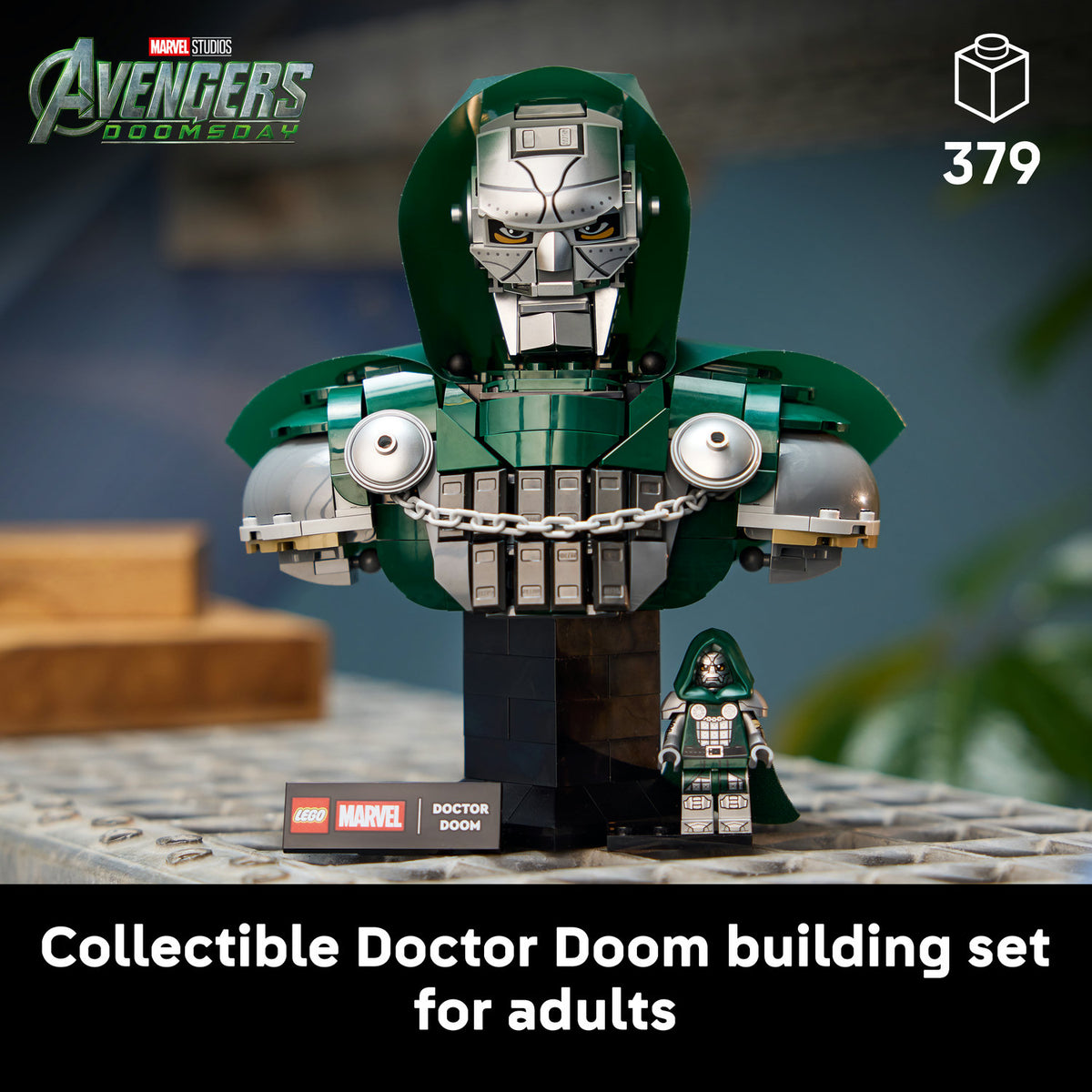 LEGO Marvel 76345 Doctor Doom Bust-4