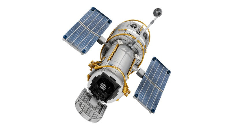 LEGO Icons 11382 Hubble Space Telescope-6