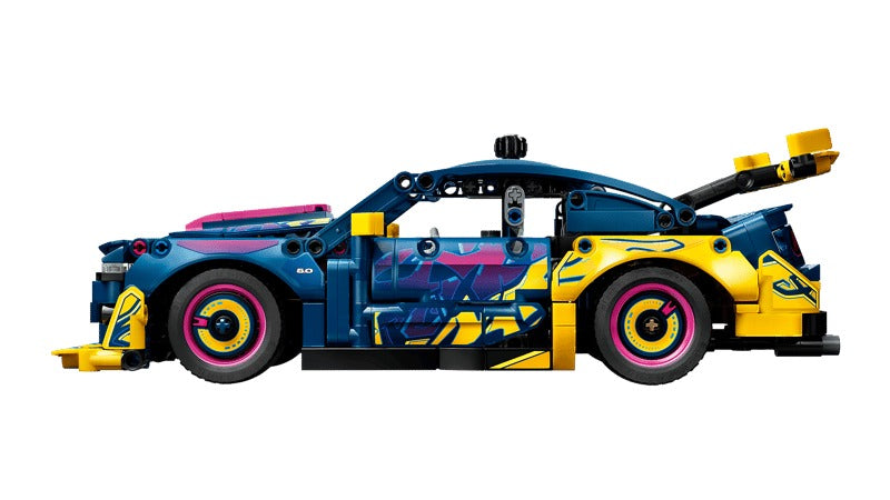 LEGO Technic 42236 Custom Garage Ford Mustang GT Car-3