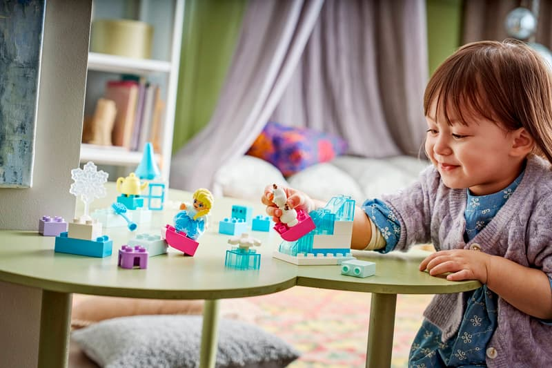 LEGO Duplo 10462 Frozen Creative Box with Elsa and Olaf-5